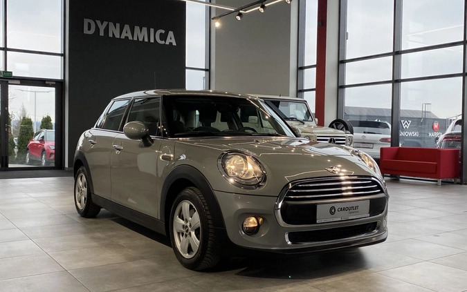 mini cooper małopolskie MINI Cooper cena 57900 przebieg: 120500, rok produkcji 2017 z Wronki